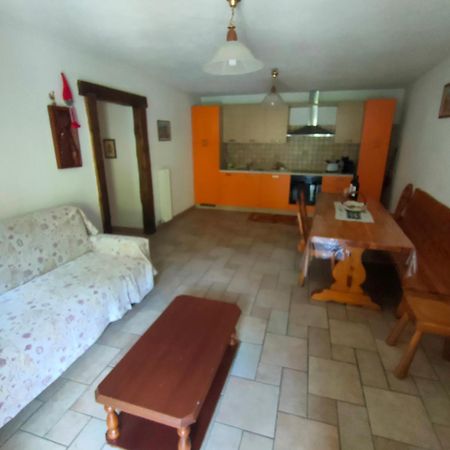 La Tour Apartment Gignod Bilik gambar