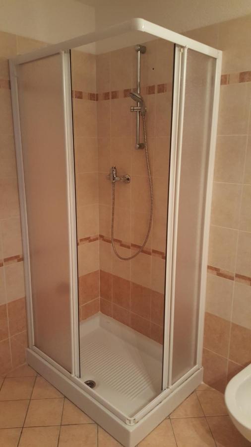 La Tour Apartment Gignod Luaran gambar